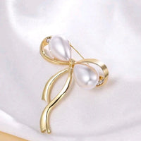 Golden bow and pearl brooch - Jay's Pretty Little Things For You